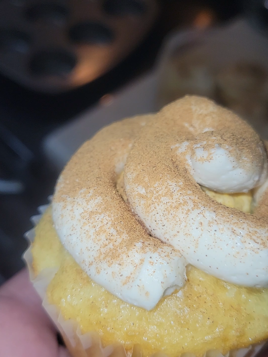 DELISH little treat for fall!  #EasyRecipe #MomsofTikTok #pumpkin #fall #halloween 
