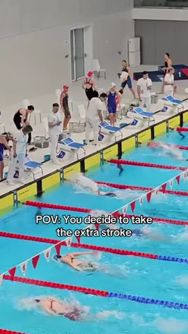 Sometimes you just gotta send it 😅 📸: @froliki_maria_ra #swimmercheck #swimmerthings #swimmerproblems #swimmerlife 