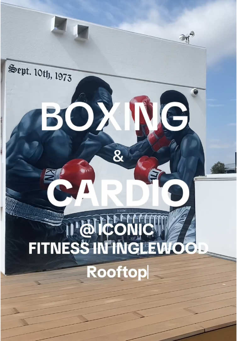 I had a great workout yesterday, I for sure exceeded my expectations for myself! I’m loving ICONIX in Inglewood rooftop, I literally did my entire workout on the rooftop aside from my 20 min stairmaster warm up that I did inside.  #foryoupage #fyp #losangeles #inglewood #boxing #Fitness #gym 