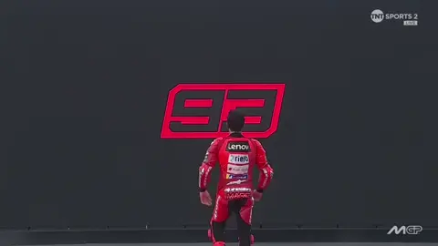 Moment Haru Perjuangan @marcmarquez93 untuk kembali Meraih Gelar Juara dunia MotoGP