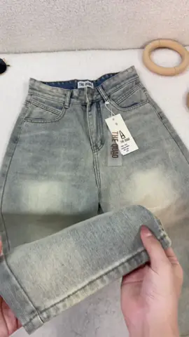 Màu quần sang xỉu,fom quần hack dáng đỉnh, phối với áo phông , áo thun, áo croptop đều xinh 😝 #quanjean #quansuong #moingaymotoutfit #phoidoxinh #xuhuongtiktok2025 