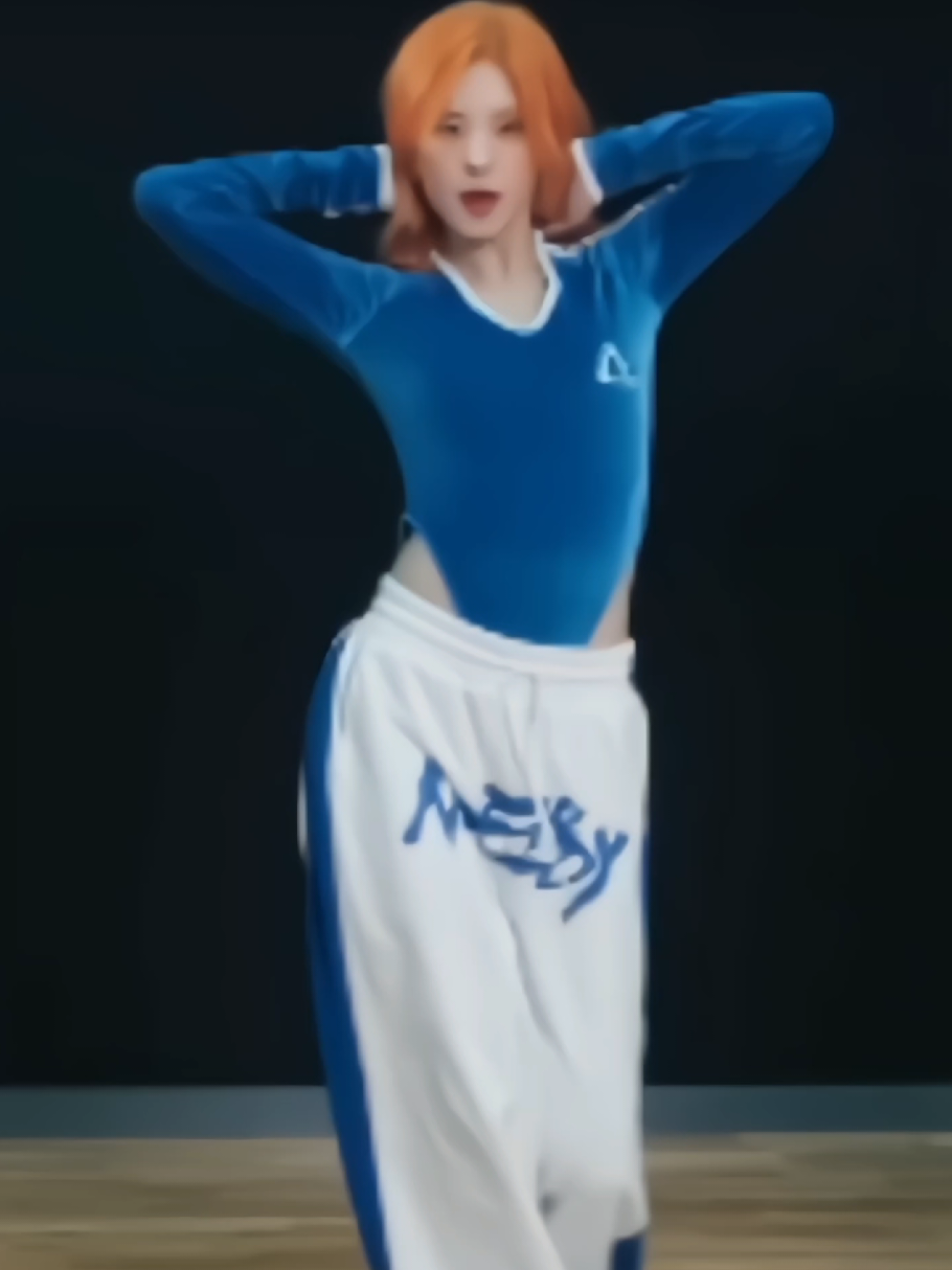 yeji fancam || to ansiosa pro meu álbum da jennie chegar, to chorando de ansiedade😭🙏 || #yeji #itzy #fancam #fyp #miocamsy 