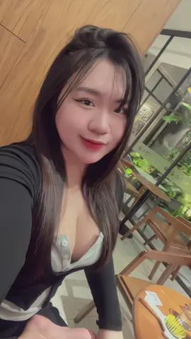 up lạiii