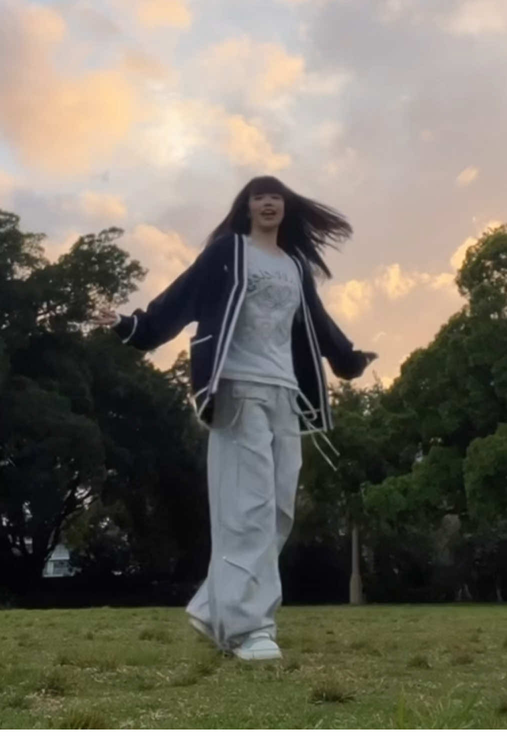 officially missing you#dance #officiallymissingyou #dancecover #hippop #fyp 