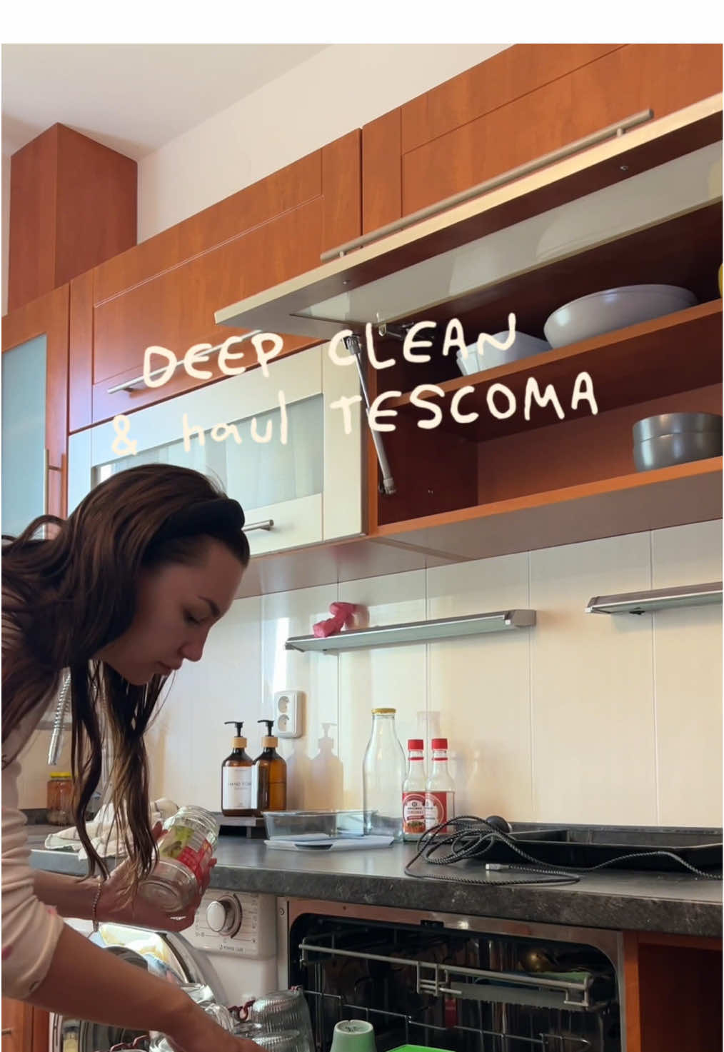 #deepcleantok #CleanTok #cleaninghacks #cleanwithme #KitchenHacks 