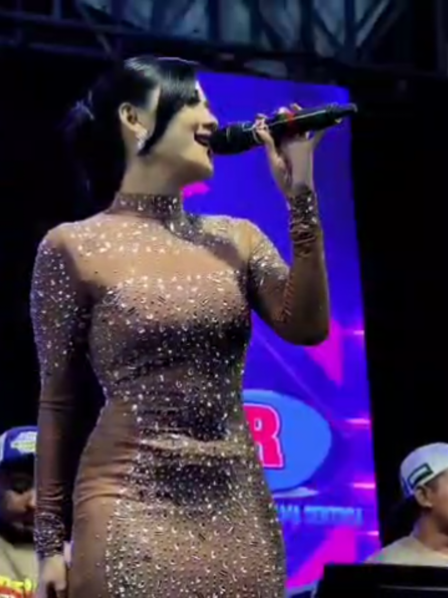 Surat Terakhir ~ Tiara Amora  #suratterkahir #adellamusic #tiaraamora #adella #lagusedih 