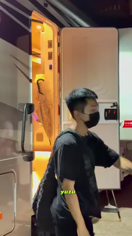 Fans: Bye bye👋👋 🤴: Zìa đi nà🥰 #chenzheyuan #TranTrietVien #陈哲远 #AnhQua #YingGua