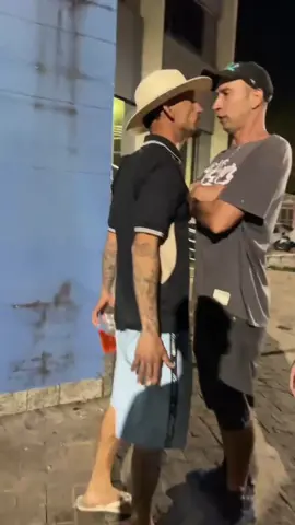 🔥🚨 “O rapaz vacilou, não olhou o carro do GG Malandro e o clima PESOU… 😳💥 confusão formada e ninguém acreditou no que rolou depois! 👀⚡ #Briga #GGMalandro #Viral”
