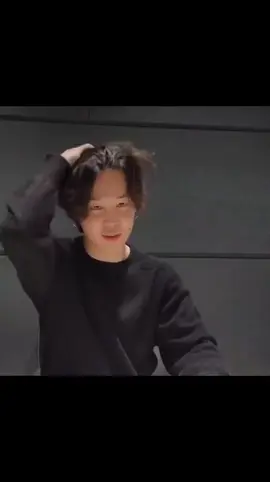 🤷🏻‍♀️#Jimin #vaiprofycaramba #BTS #fyp #ARMY 