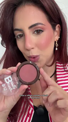 rosto e olhos com essa novidade incrivel da #Vizzela ♥️ gostaramm? #blushredmocha 