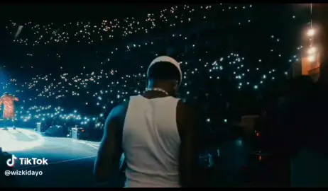 Wizkid fans drop a heart for big wizzy the guy good 👍👍👍