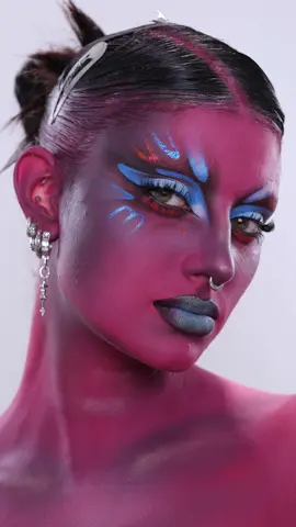 it’s been a while since i’ve done one of these 😛 what do we think of this random color combo? #randomcolormakeup #creativemakeup 