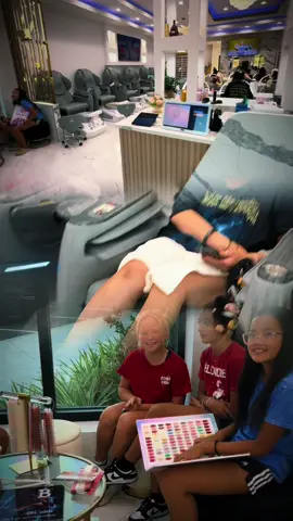 Treat your nails to the latest designs that are perfect for any season! 💅 Book today and let your nails stand out! 📲 Schedule your appointment now! ----------------------------- 𝐋𝐕 𝐍𝐚𝐢𝐥 𝐒𝐩𝐚 📍950 Promenade St, Suite F, Panama City, FL 32405 ☎️ (850) 252-6038 #lvnailspamarietta #mariettanails #mariettabeauty #mariettasalon #nailsmarietta               