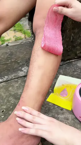 Lông cứng hay lông tơ gì cũng đi sạch nghen mấy bà oi #miawaxing #waxlongnongchinhhang #waxlongcaocap #sapwaxchemchep #xuhuongtiktok 