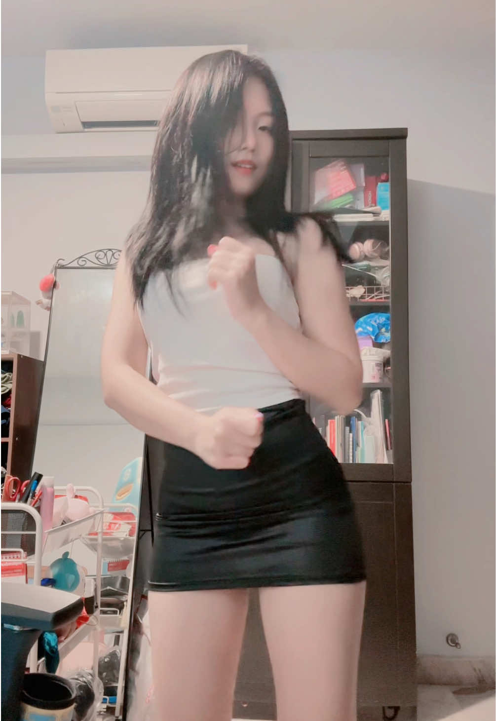 Call me mommy? 🖤 #foryou #dancetrend2025 #outfitideas #cutegirl #skirt 