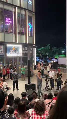 မဆုံသောလမ်း 🎶🎻 Live Cover By ET Band for this Sunday Night 🥁#thecentralboulevardyangon #foryou #thecentralyangon #fyp #livemusic 