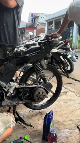 gimana nih produk inisial p kok begini kualitasnya??? #fyp #viral #oplos