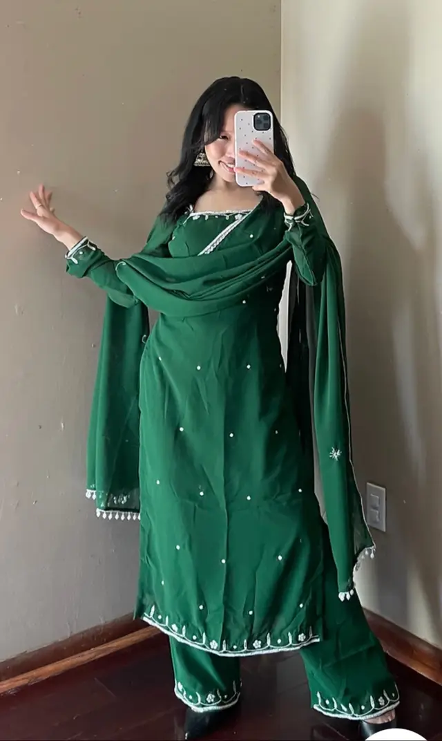 The handwork Kurtha 