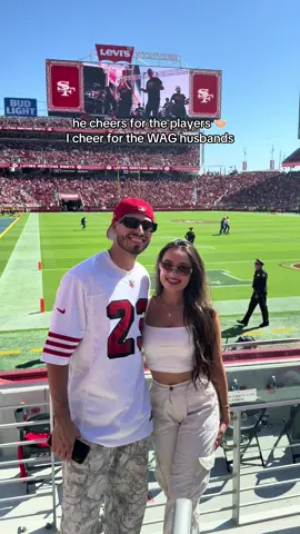 go Sydney Warner’s husband go 🫶🏼#nfl #couple #couplegoals #49ers 