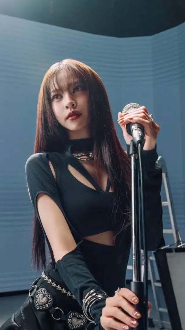 อยากให้เธอฟังให้จบ ต่อให้เราไม่ได้คบกัน ฉันยังดีใจที่ฉัน ไม่ติดไม่ค้างอะไร ในหัวใจ และเพลงนี้เป็นของเธอ เธอคนเดียวไม่ว่าวันนี้หรือว่าวันไหน ทุกวันเวลา ไม่ว่าเมื่อไหร่ เธอจะเป็นเสียงเพลง อยู่ในใจฉัน ☹️😢😭😄🥺😖💔