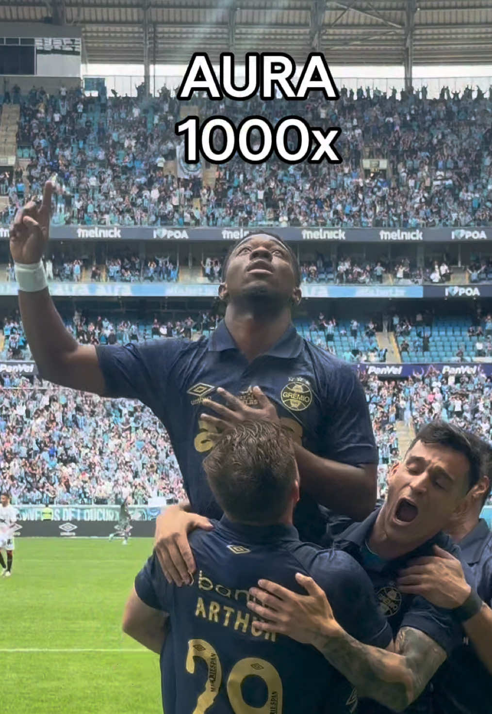 Amuzu, simplesmente de arrepiar! 👏👏 #tiktokesportes #gremio #amuzu 