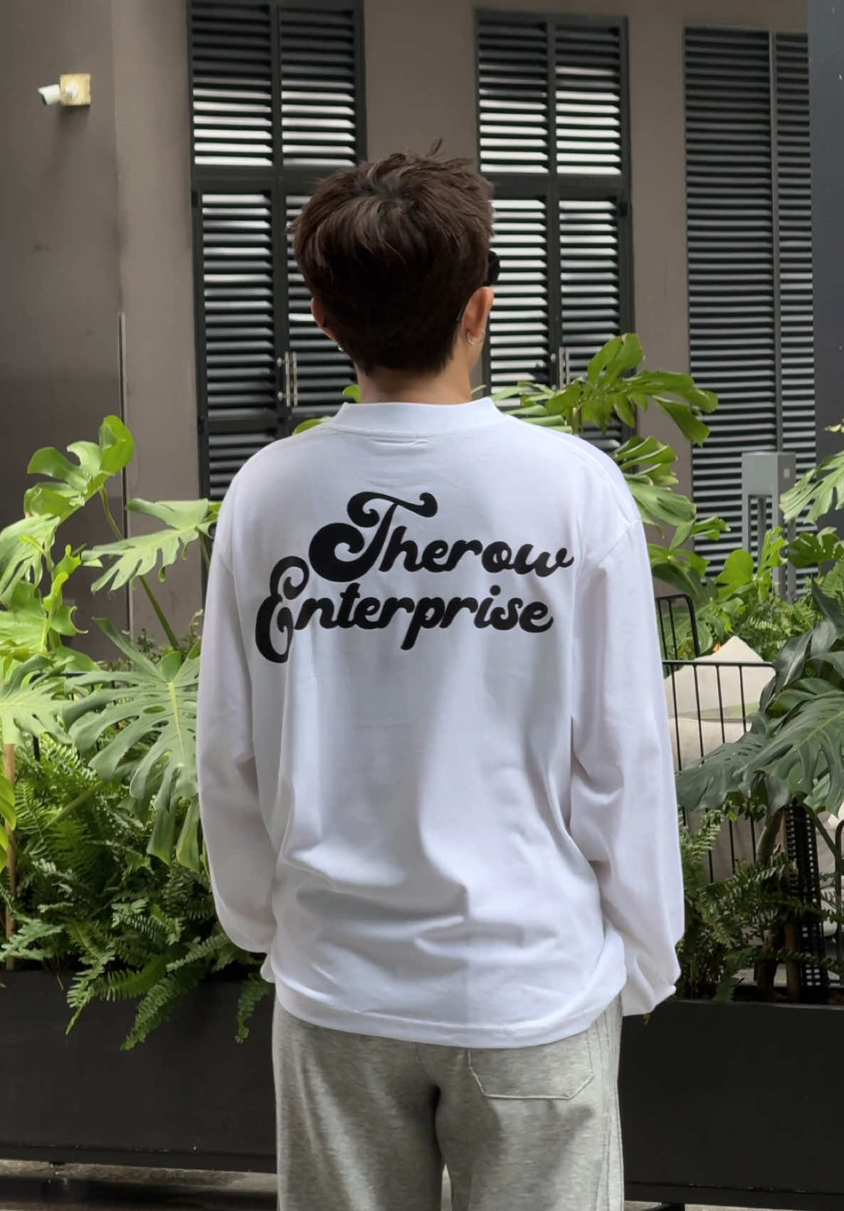 Áo thun dài tay #ngocoutfit #muataitiktokshop #aothundaitay #xuhuong 