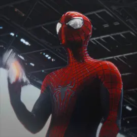 She strikes a pose, he strikes the enemies 🕷️🔥 | #4k #120fps #woooyie #spiderman #andrewgarfield 