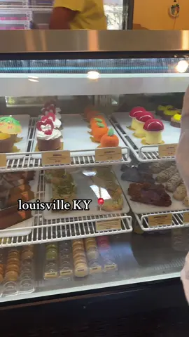 hidden gem 🩵 #jewelrygirl #beautifuldesserts #pastry #hiddengems #fyp 