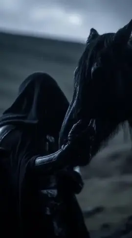 #KaranlıkAtmosfer #GizemliGece #OrtaCagVibes #SiyahAt #FantastikDunya