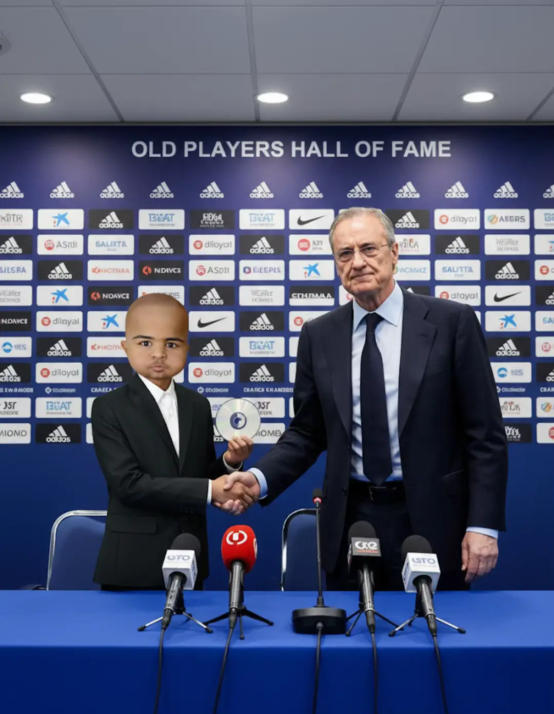 بعد الهزيمة من اتليتكو ريال مدريد يتعاقد مع سادومبا 😁💿 @sadomba.baby  #viral #fyp #slowmotion #slowmo #سادومبا 