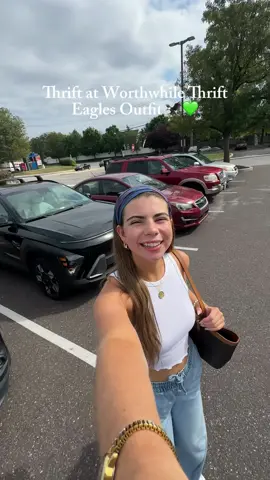 Thrifting at Worthwhile Thrift - Eagles outfit!! 🦅💚 . . #thriftstorefinds #thrifty #thriftyfinds #thriftyfashion #womensfashion #womensfashionstyle #thriftstore #pennsylvania #pathriftstores #eagles #gobirds
