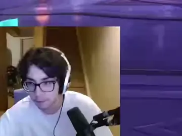 whats my guide maker doing bro #zyox #genshin #zy0x #GenshinImpact #hoyoverse @Zy0x  