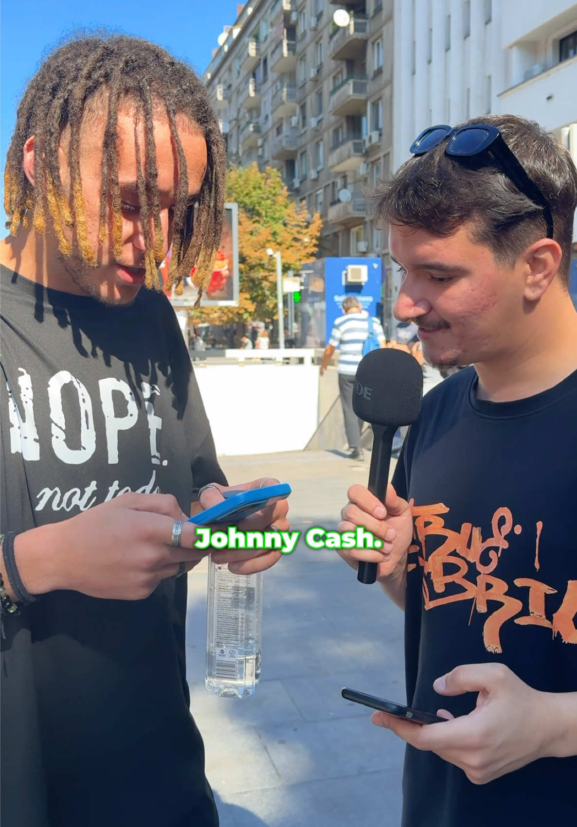 Tu cu ce artist imparti ziua de nastere?  #beachplease #romania #showbiz 