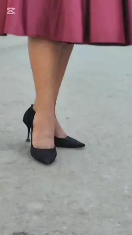 Not just a dress, its a statement. Maroon magic😎😎.  Its best for weddings, choir or even just a normal day at work. Place your order on 0769813843 for more of this✨️✨️ #fashion #creatorsearchinsights #apparel #africantiktok #choir 