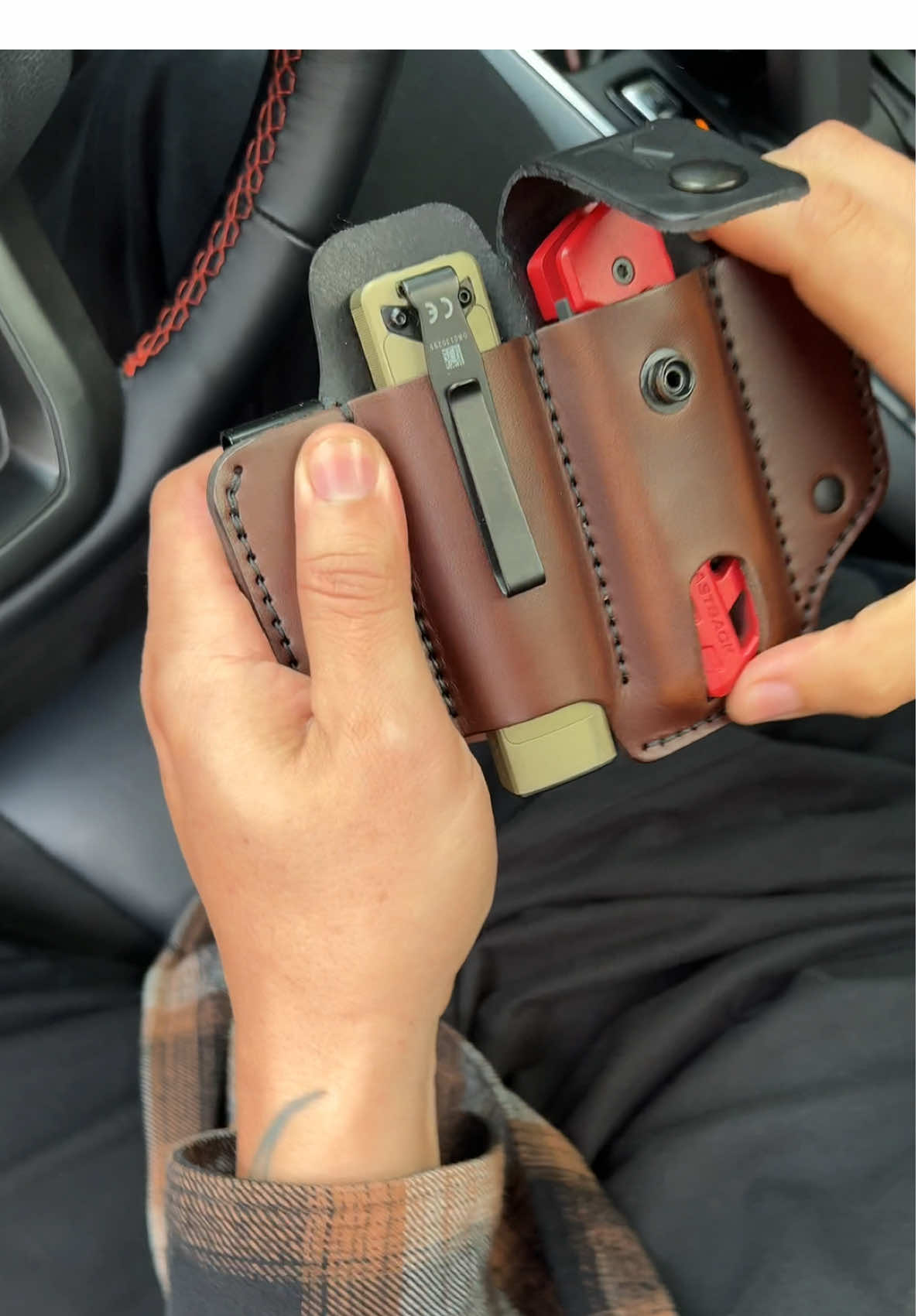 Got tools? Grab your next best daily tool essential, stay prepared when you need to be on the go!  Size up the Milwaukee Fastback and pair up your favorite flashlight in our MPU Flap models. www.taleofknives.com #tools #multitool #construction #milwaukeetools #gear