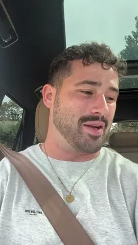 😭