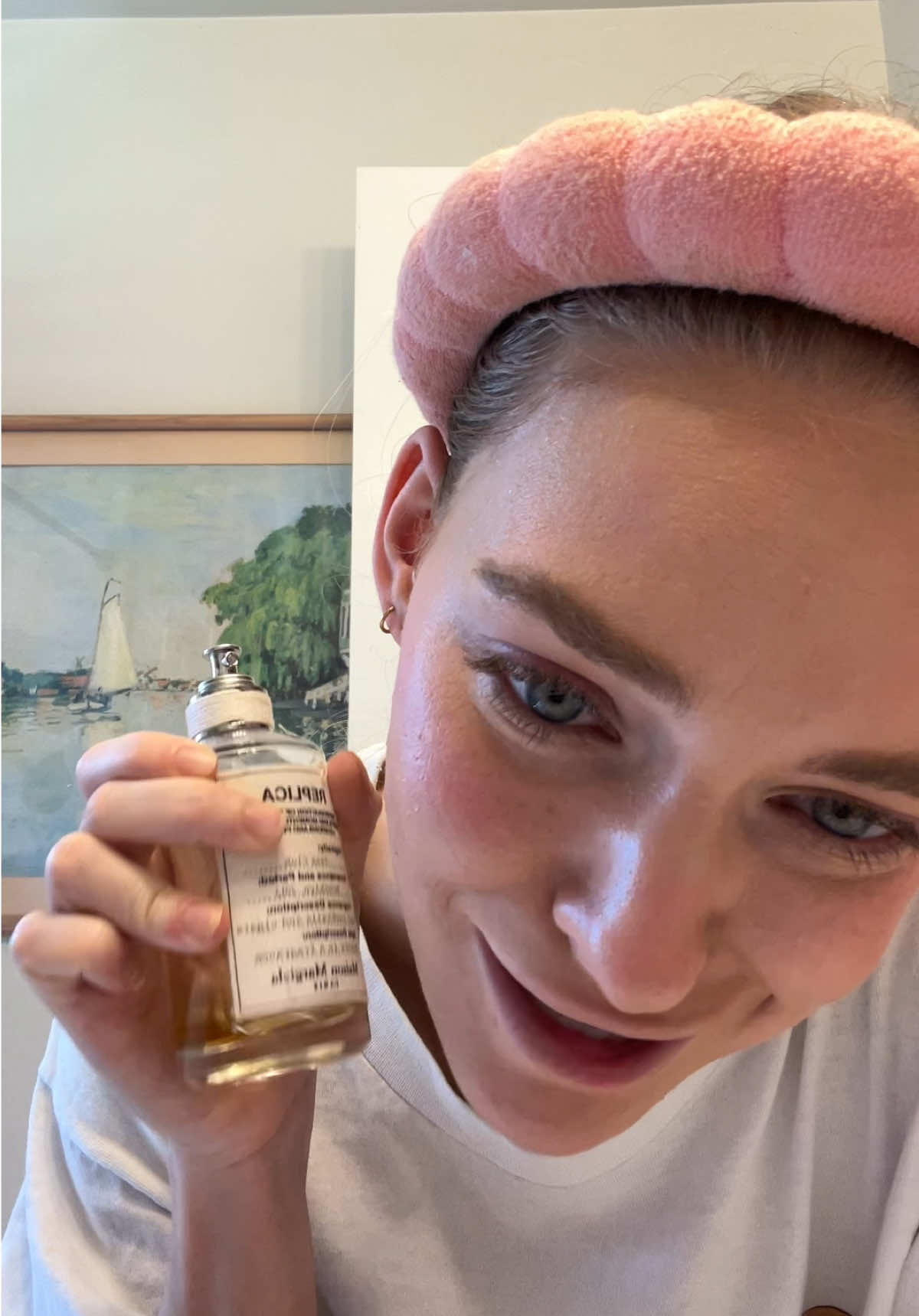 hahah I’m in a silly goofy mood today!! coworkers watch out!! also @Maison Margiela if you see this before I go to the store today and want to donate a bottle of jazz club to the cause I’d be ECSTATIC!! hahaha  #Vlog #perfume #jazzclub #grwm