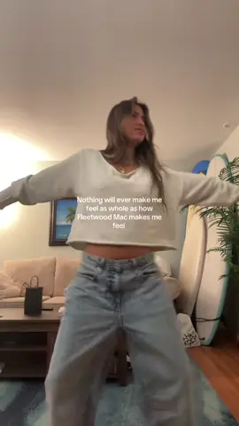 How is this already a year ago ily Stevie and Fleetwood Mac #OOTD 