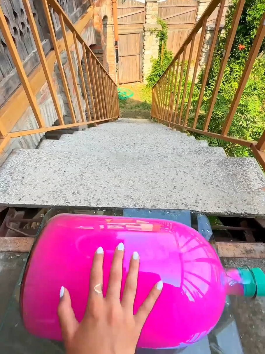 #BottleBreaking   #SatisfyingVideo   #FYP   #GlassSmash   #DestructionASMR      # satisfying  