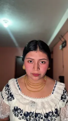 Como otavaleña siento un profundo respeto por mi tierra, y como cantante siempre busco que mi contenido en redes no se incline hacia el odi0 ni hacia la política. Sin embargo, hay momentos donde debemos alzar la voz desde el corazón. ♥️ y como Otavaleños queremos que los 12 detenidos tengan su libertad, queremos paz en nuestra Tierra   #otavalo #otavaleños_en_el_mundo🌏  #ecuador🇪🇨 