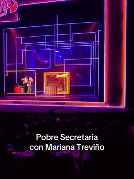 @Mariana Treviño como Lupita en #mentiraselmusical #marianatreviño #lupita #teatro #raybanmeta 
