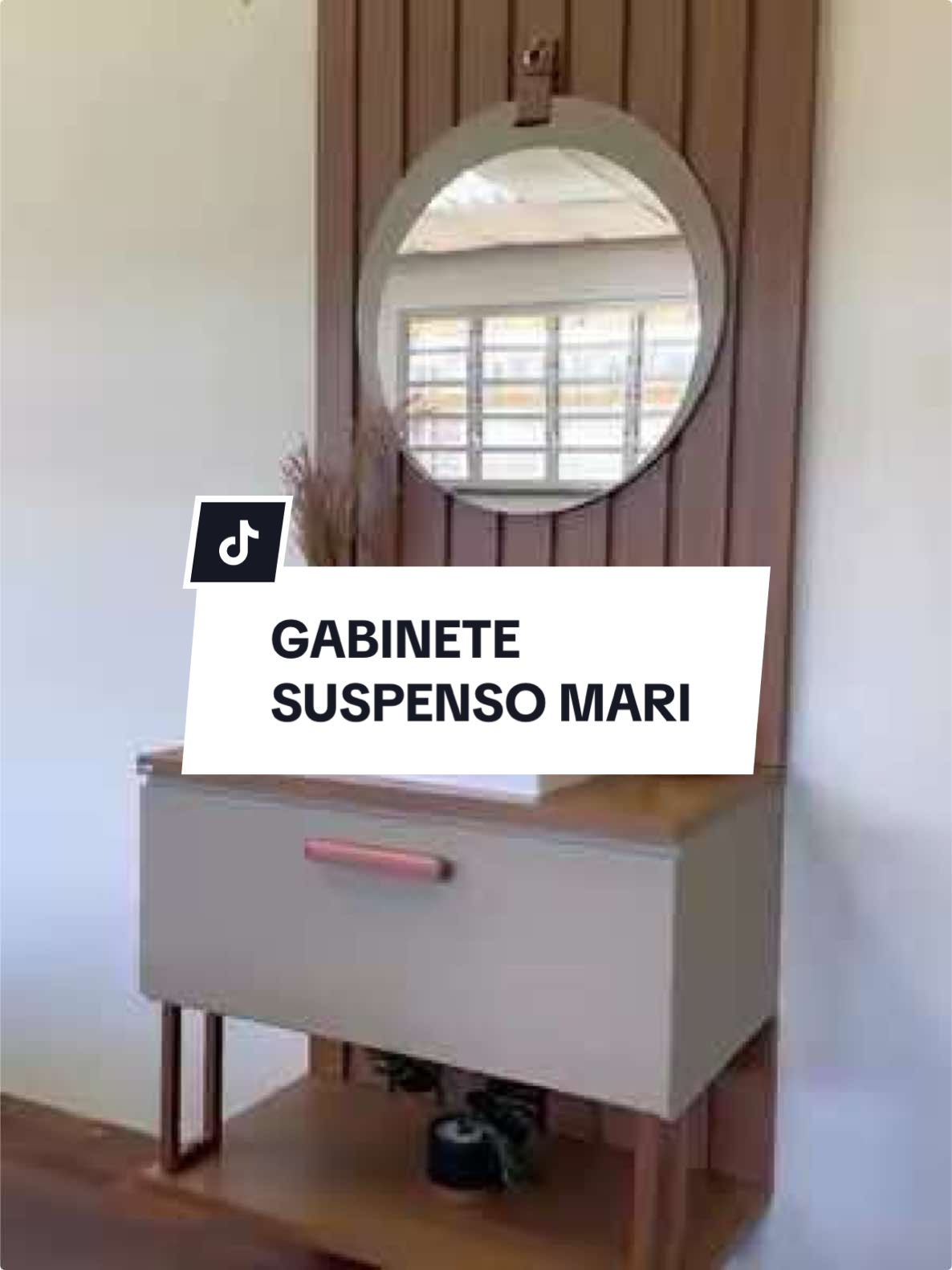 Esse tour é pra quem quer dar um up no banheiro! 🚿 Gabinete Suspenso Mari: • Conjunto completo com gabinete + cuba + painel ripado + espelheira • 60 cm de largura: ideal para espaços compactos • Fabricado em MDF com pintura UV para resistir umidade • Espaço interno inteligente para organizar itens do dia a dia • Cuba de mármore sintético inclusa para garantir praticidade 👉 Encontre por Gabinete Suspenso Mari (ID: 844251) no APP ou no site da MadeiraMadeira e confira cada detalhe. #GabineteMari #MadeiraMadeira #banheiro  #casa