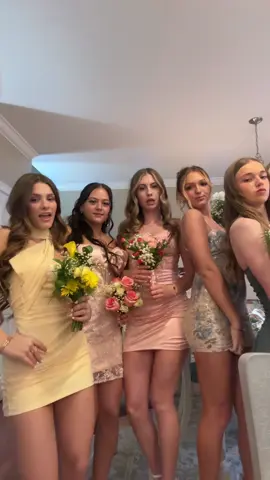 Calm luhhh hoco w my girls 
