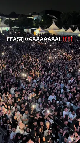 @CRSL Land Festival GILA GILA GILA‼️‼️‼️‼️ #festival #festivaljogja #crslconcert 