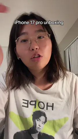yippppeee new phone!! #iphone17 #iphone17pro #iphone #unboxing #LanguageLearning  