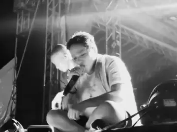 sigo cantando com a luz apagada | #fyp #🔥🍺 #fy #lyrics #raqueldosteclados 