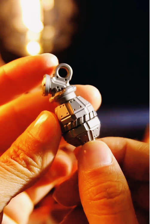 Do you want one?#fyp #hakatoy #keychain #titaniumkeychain #edc 