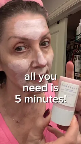 the length of time you leave it on doesn't make or break a good mask! how it works matters! #poreminimizing #poretightening #centella #quickmask #claymask @SKIN1004 US 