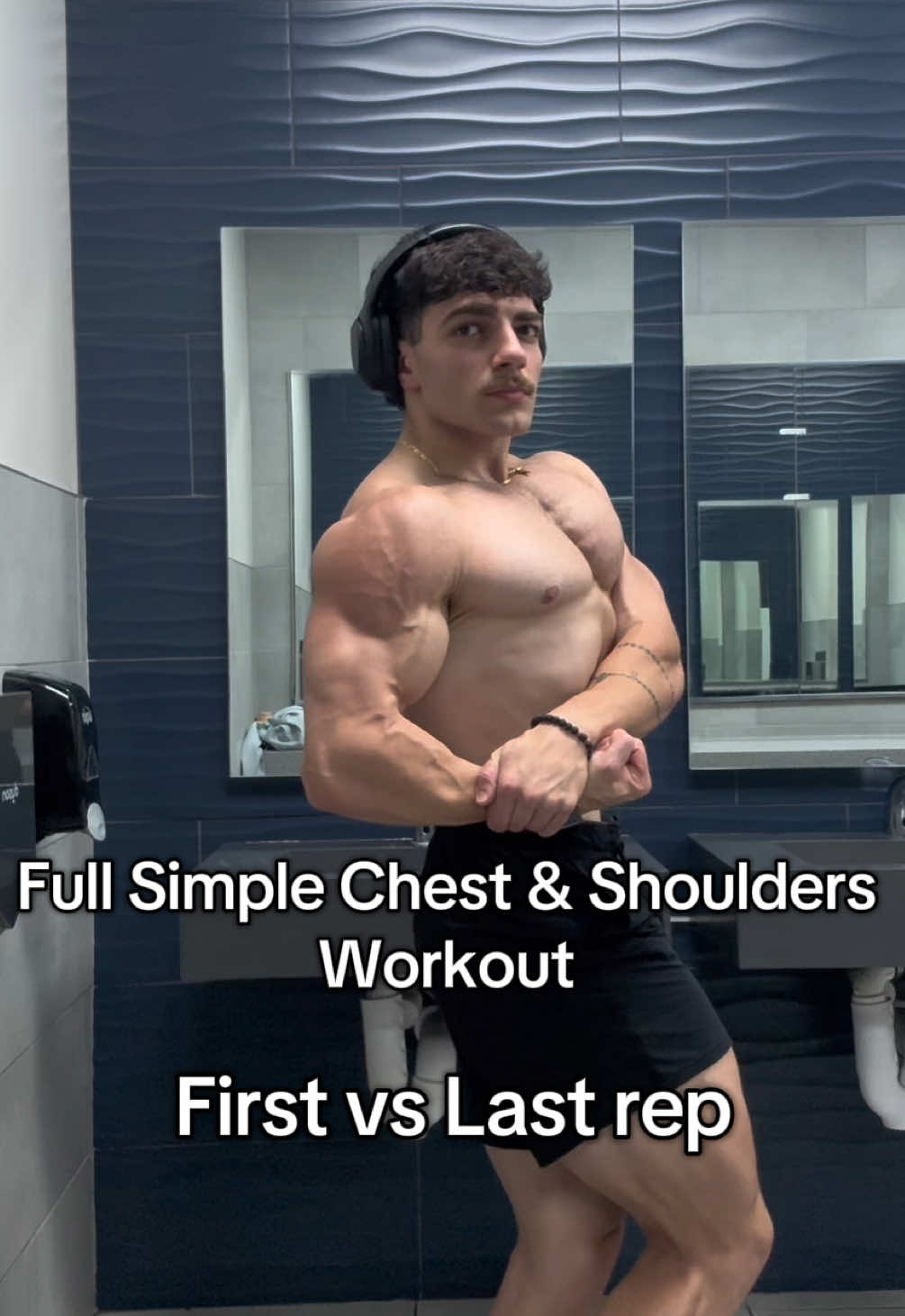 Full Chest & Shoulders workout #fyp #chest #chestworkout #shouldersworkout #GymTok 
