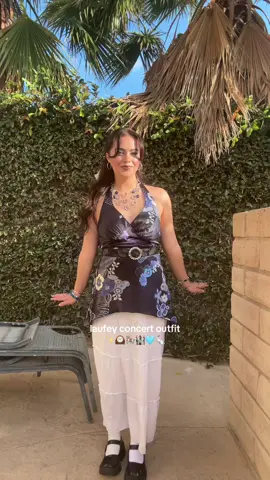 hehe #concert #outfit #crypto #laufey @laufey @laufeyland 